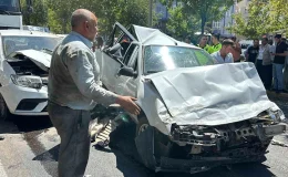 Şanlıurfa’da kırmızı ışıkta bekleyen araçlara tır çarptı, 3 kişi yaralandı