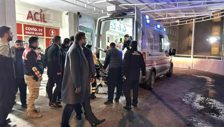 Siverek-Diyarbakır Karayolunda Zincirleme Trafik Kazası: 8 Yaralı